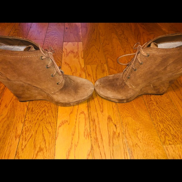 Jessica Simpson - Size 6.5 - Brown Suede - Wedge Heels - Picture 3 of 5